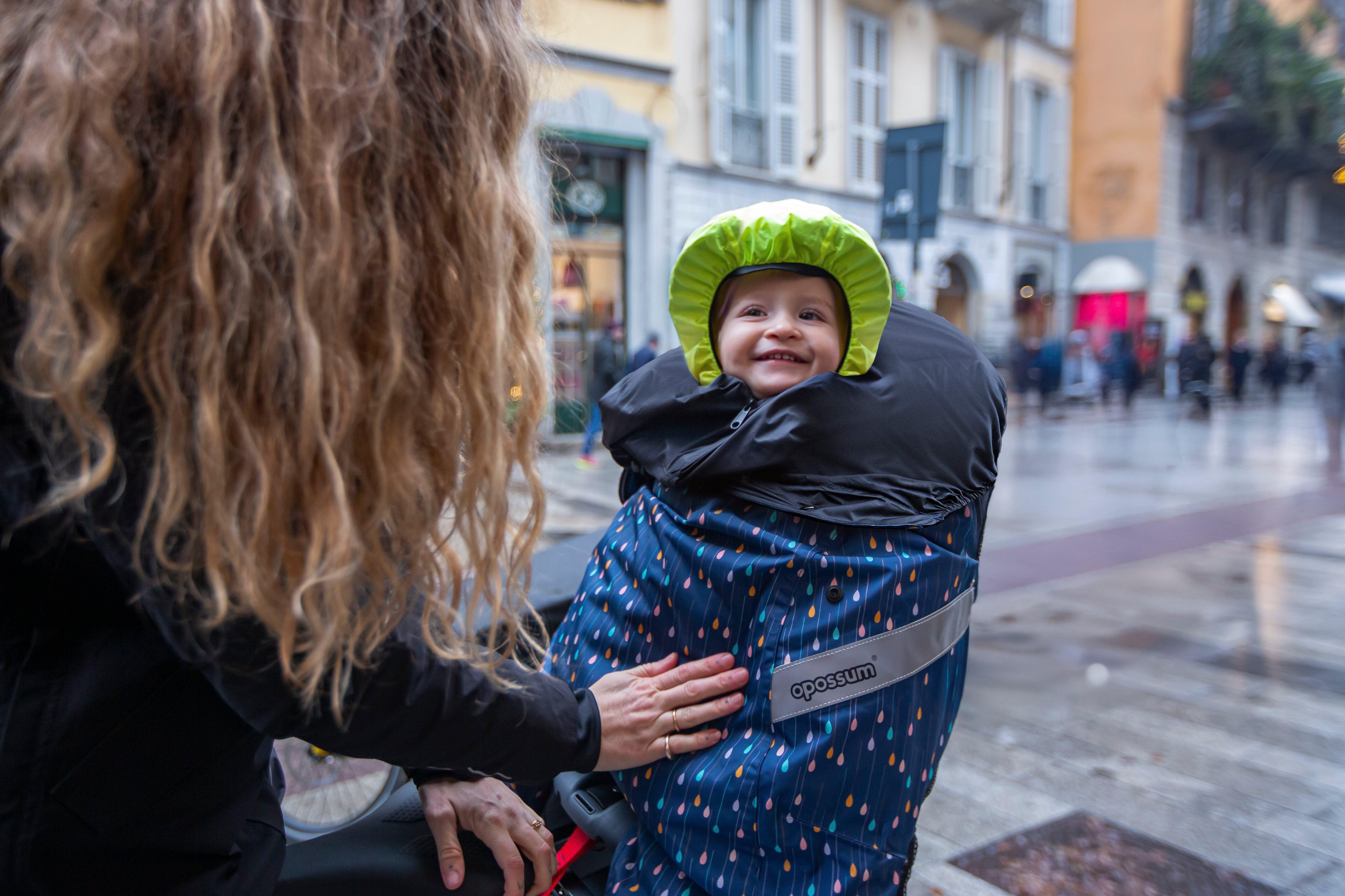 OPOSSUM®: LA PRIMA COPERTINA PER BIMBI IN BICI È ANCORA PIÙ MAGICA.