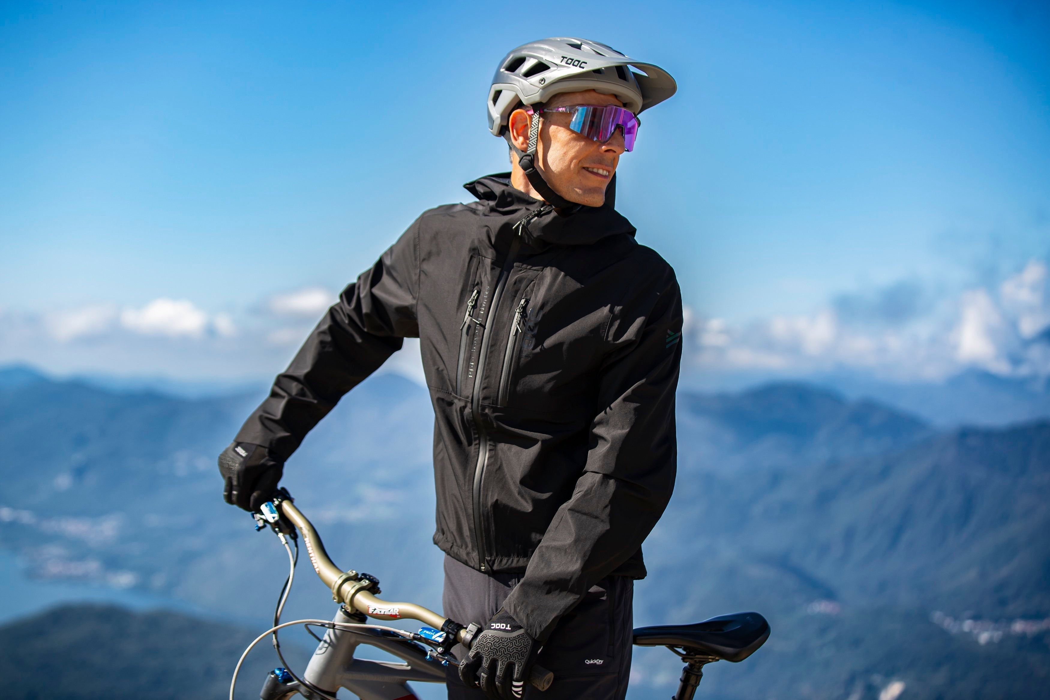 TAAC PER PEDALARE ANCHE CON PIOGGIA E VENTO.